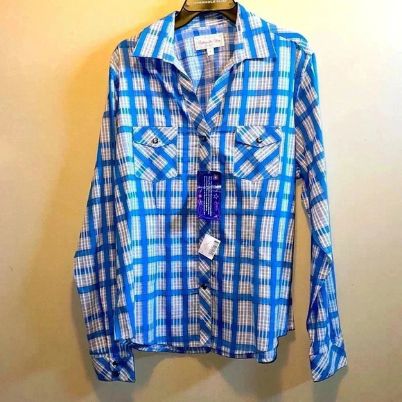 Shirt - Picture 1 of 6